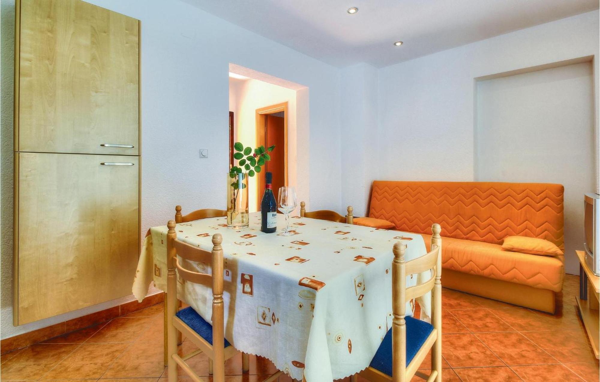 3 Bedroom Gorgeous Home In Buje Exterior photo